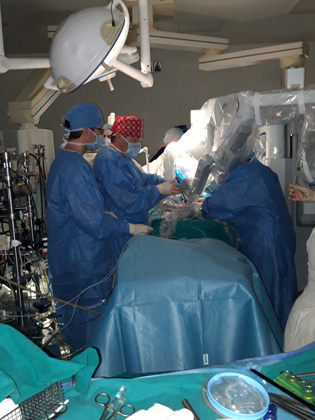 Первая в России операция на сердце, проведенная роботом