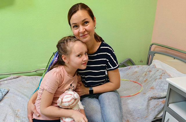 Чудо для маленькой Тани и ее дружной семьи - в Окружном кардиодиспансере спасли ребенка с инфекционным поражением сердца